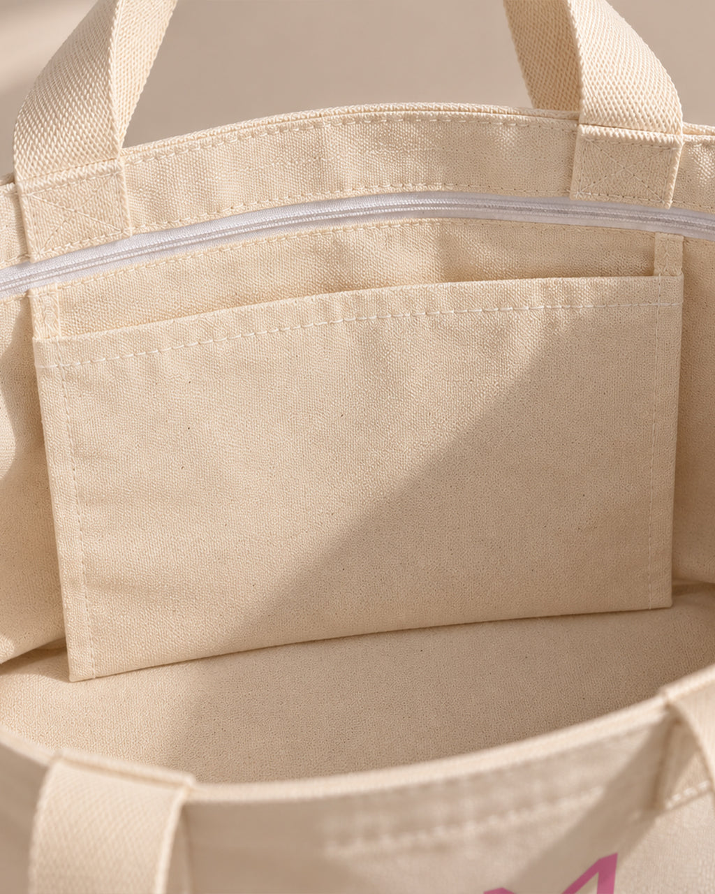 The Hot Girl Tote - Cream